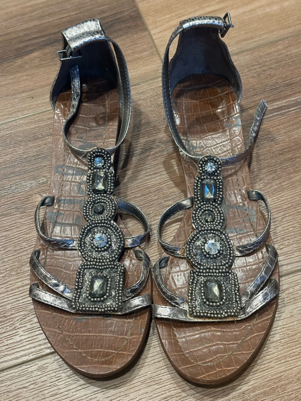 Sam Edelman Metallic silver Embellished T-Strap Sandals